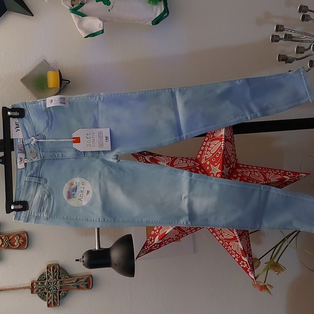 YMI  high rise light wash ankle jeans with soft stretch